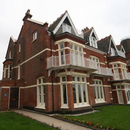 Britten House Лоустофт Екстер'єр фото